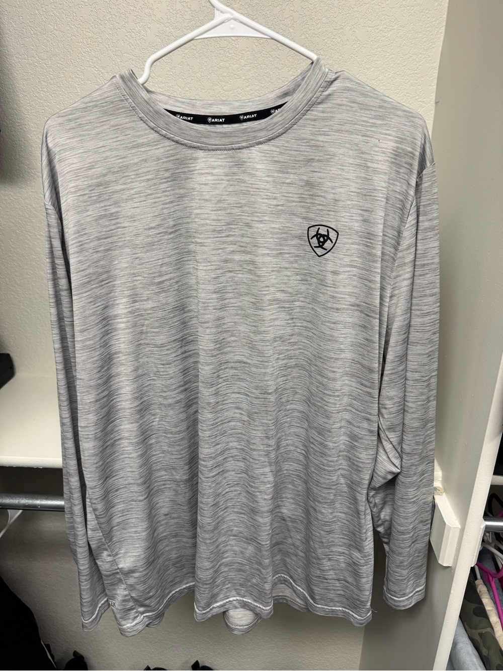 Ariat Light Heather Gray Long-Sleeve Performance Tee